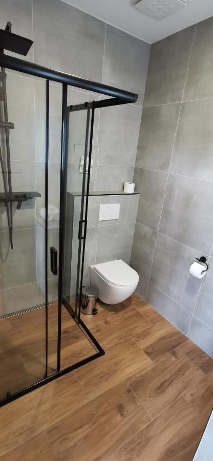 דירות באנסקה ביסטריצה Apartman Lux-City Park מראה חיצוני תמונה