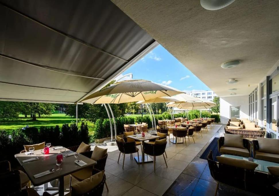 דירות באנסקה ביסטריצה Apartman Lux-City Park מראה חיצוני תמונה